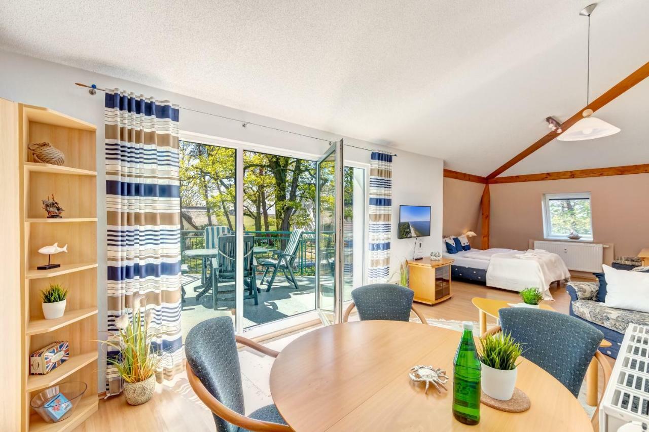Haus Berlin Krabbengalerie Apartment Loddin Exterior foto